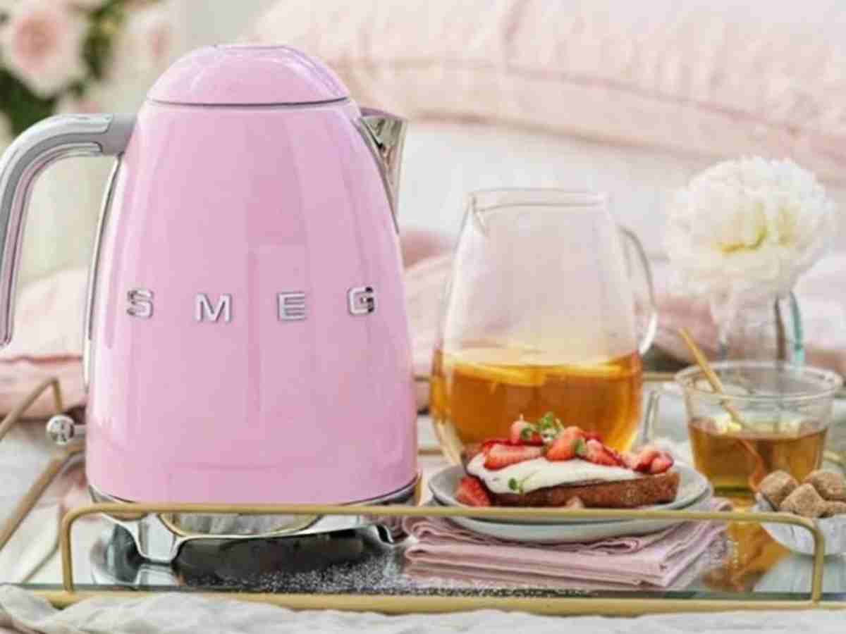 ấm đun nước siêu tốc smeg klf04pkeu