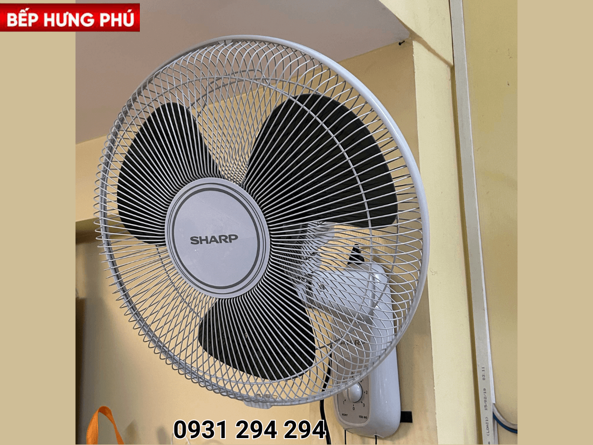 Quạt treo tường Sharp PJ-W40MV-LG