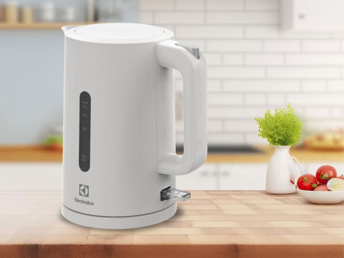 ấm đun nước siêu tốc electrolux 1.7l e2ek1-100w