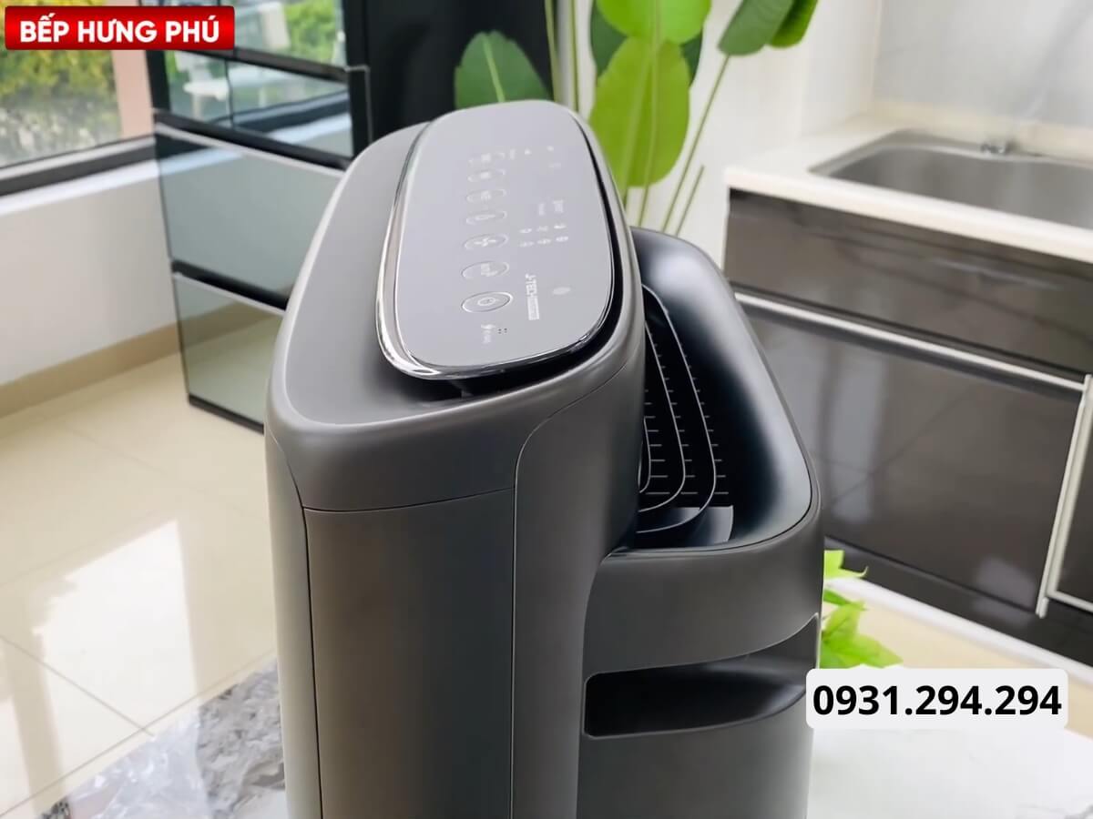 Điều khiển cảm ứng hiện đại, tiện lợi sử dụng