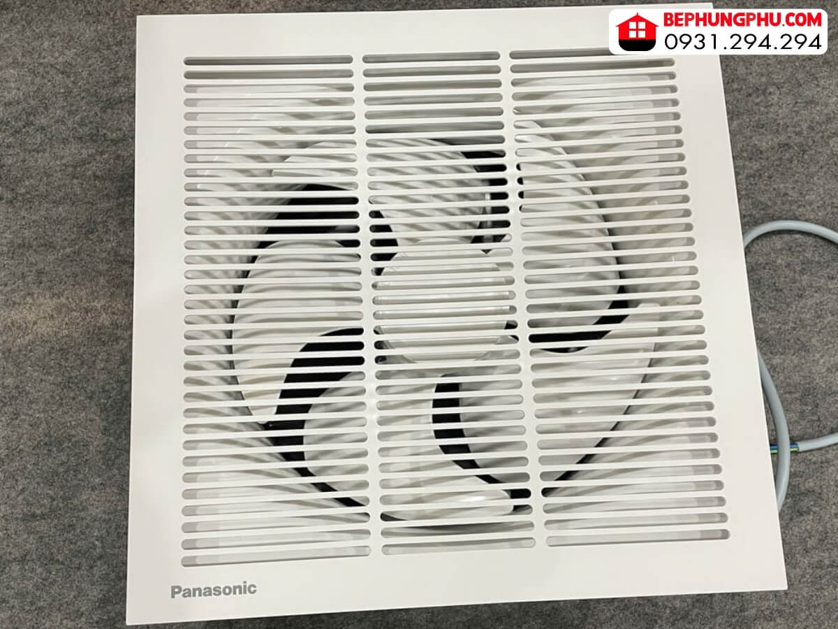 Quạt hút Panasonic FV-30AL1 thiết kế gắn tường gọn gàng, 1 chiều hút, có màn che