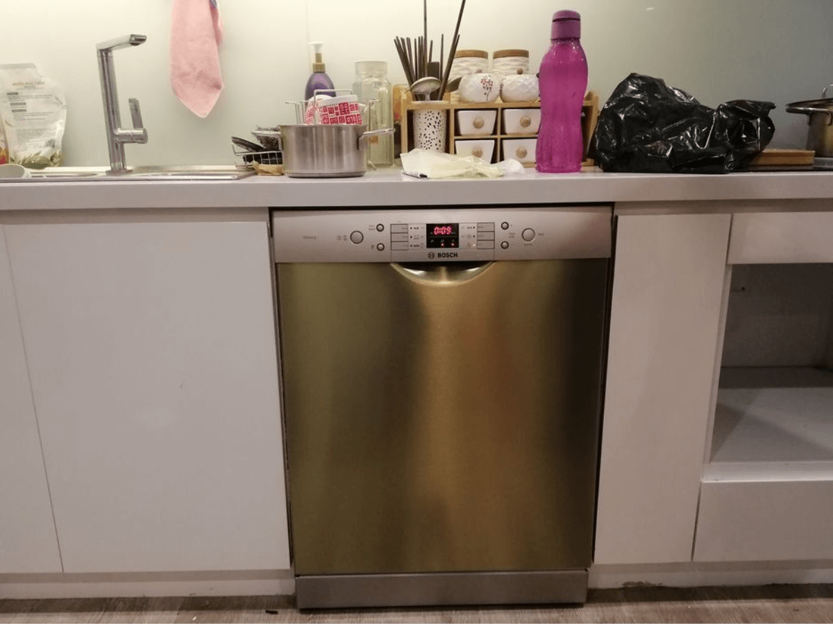 Máy rửa bát Bosch SMS63L08EA
