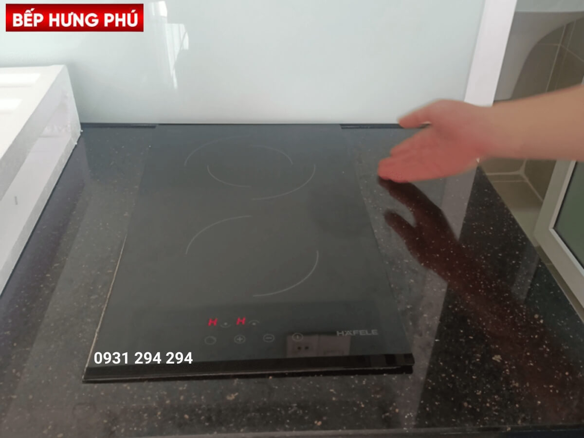 bếp điện Domino Hafele HC-R302D