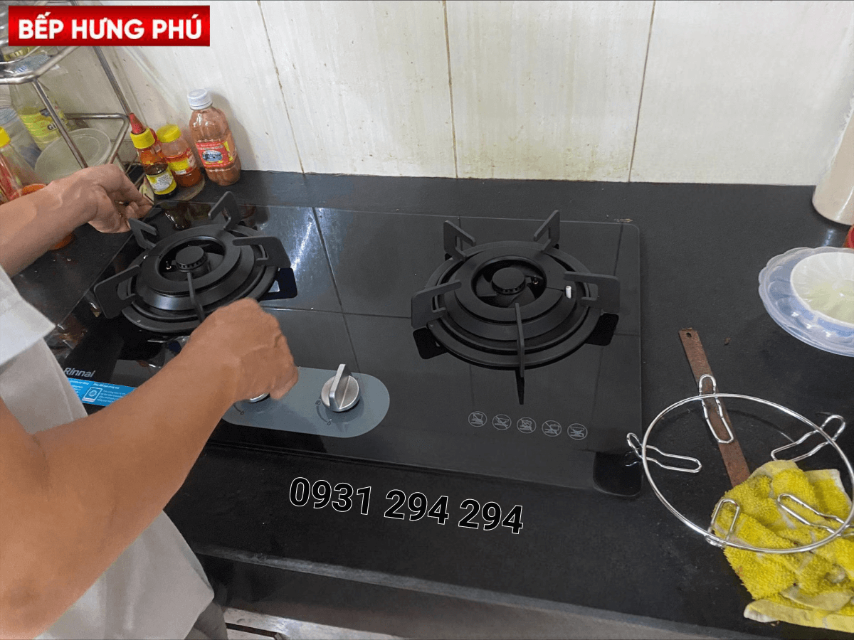 bếp gas âm Rinnai RVB-220G(BG)