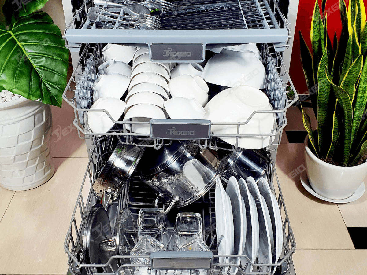 Máy rửa bát Texgio TGBI036T rửa lên tới 15 bộ đồ ăn châu Âu