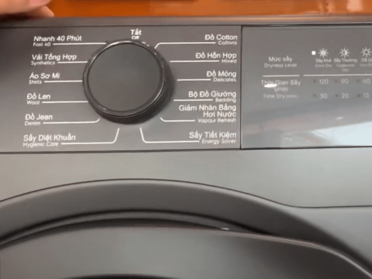 Máy sấy quần áo Electrolux EDS854N3SB