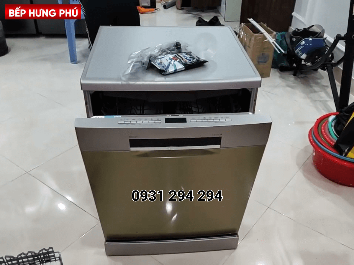 máy rửa bát Bosch SMS6ECI07E