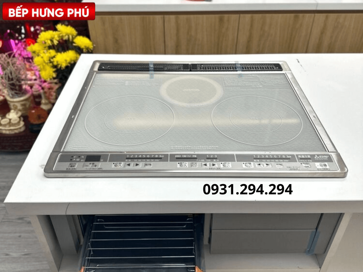 Bếp điện từ Mitsubishi CS-G321MS tại shownroom