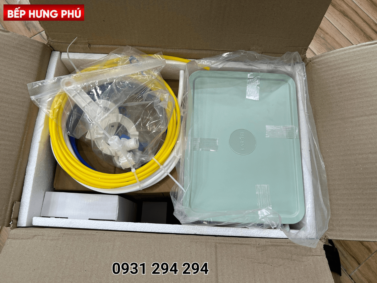 máy lọc nước Karofi KAQ-U98