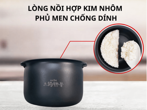 Lòng nồi dày dặn, phủ men chống dính cao cấp
