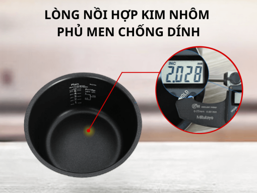 Lòng nồi dày dặn, phủ men chống dính cao cấp