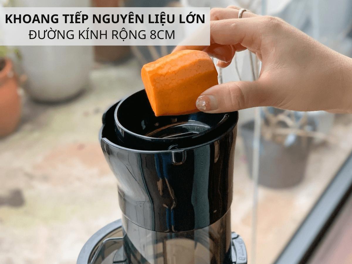 Khoang tiếp nguyên liệu lớn, đường kính rộng 8cm