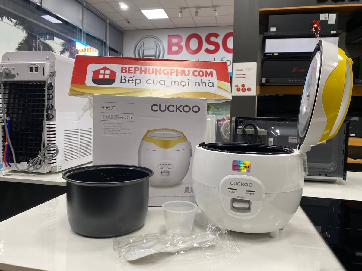 Nồi cơm điện Cuckoo CR-0671