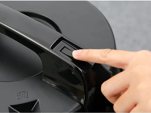 máy hút bụi công nghiệp panasonic mc-yl631rn46 (4) Điều khiển nút nhấn dễ dàng điều chỉnh lực hút