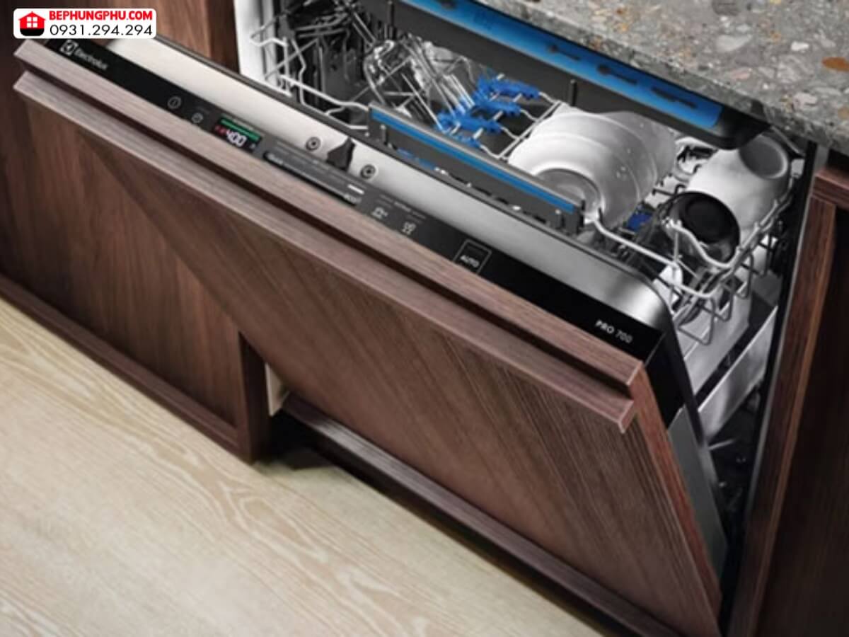 may rua chen electrolux eem48300l 2