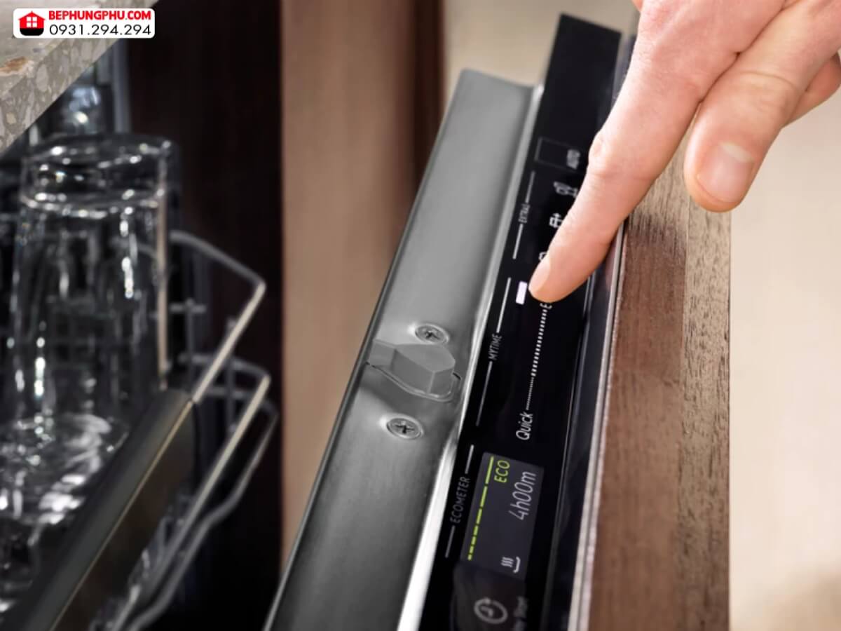 may rua chen electrolux eem48300l 3