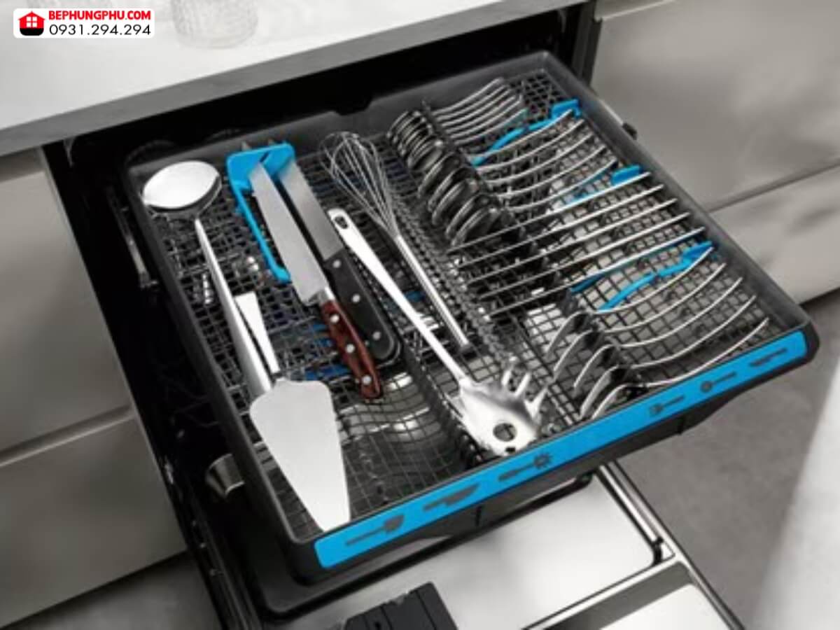 may rua chen electrolux eem48300l 4