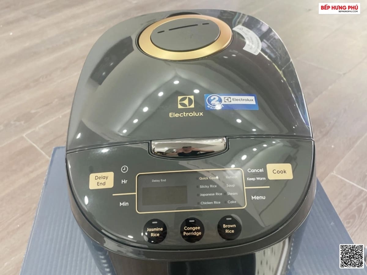 nồi cơm điện tử electrolux e7rc1-650k 1.8l