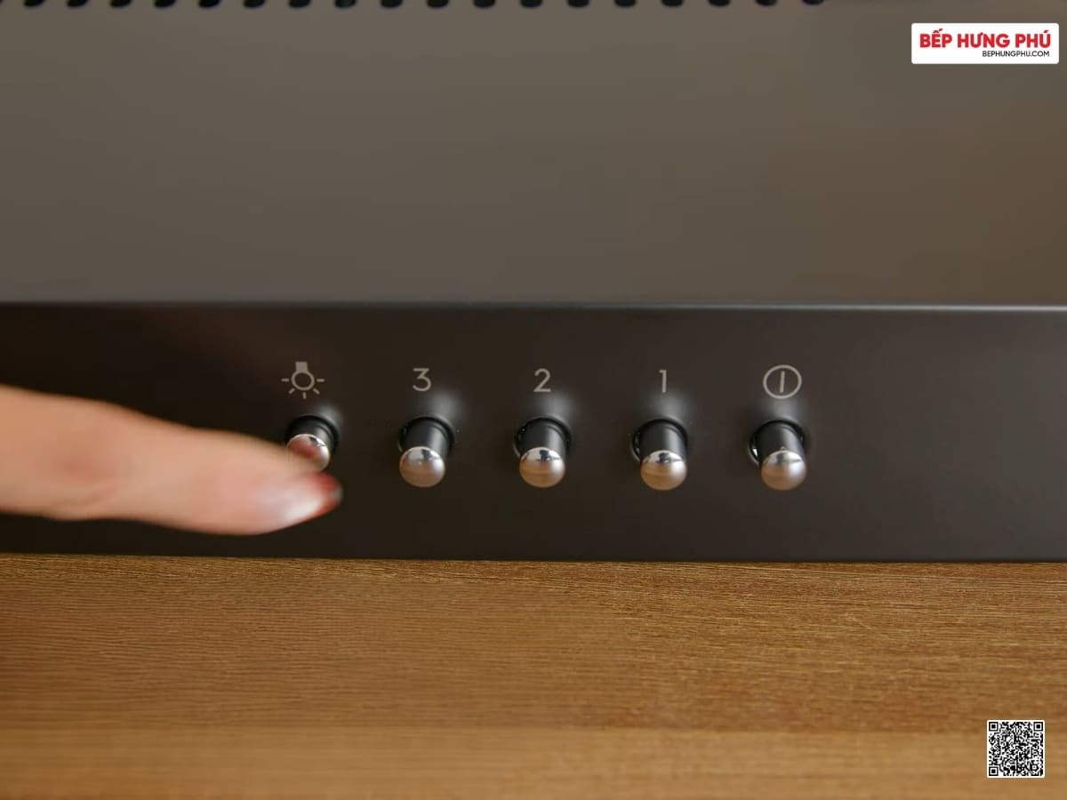 may hut mui electrolux ecf7311kb 11