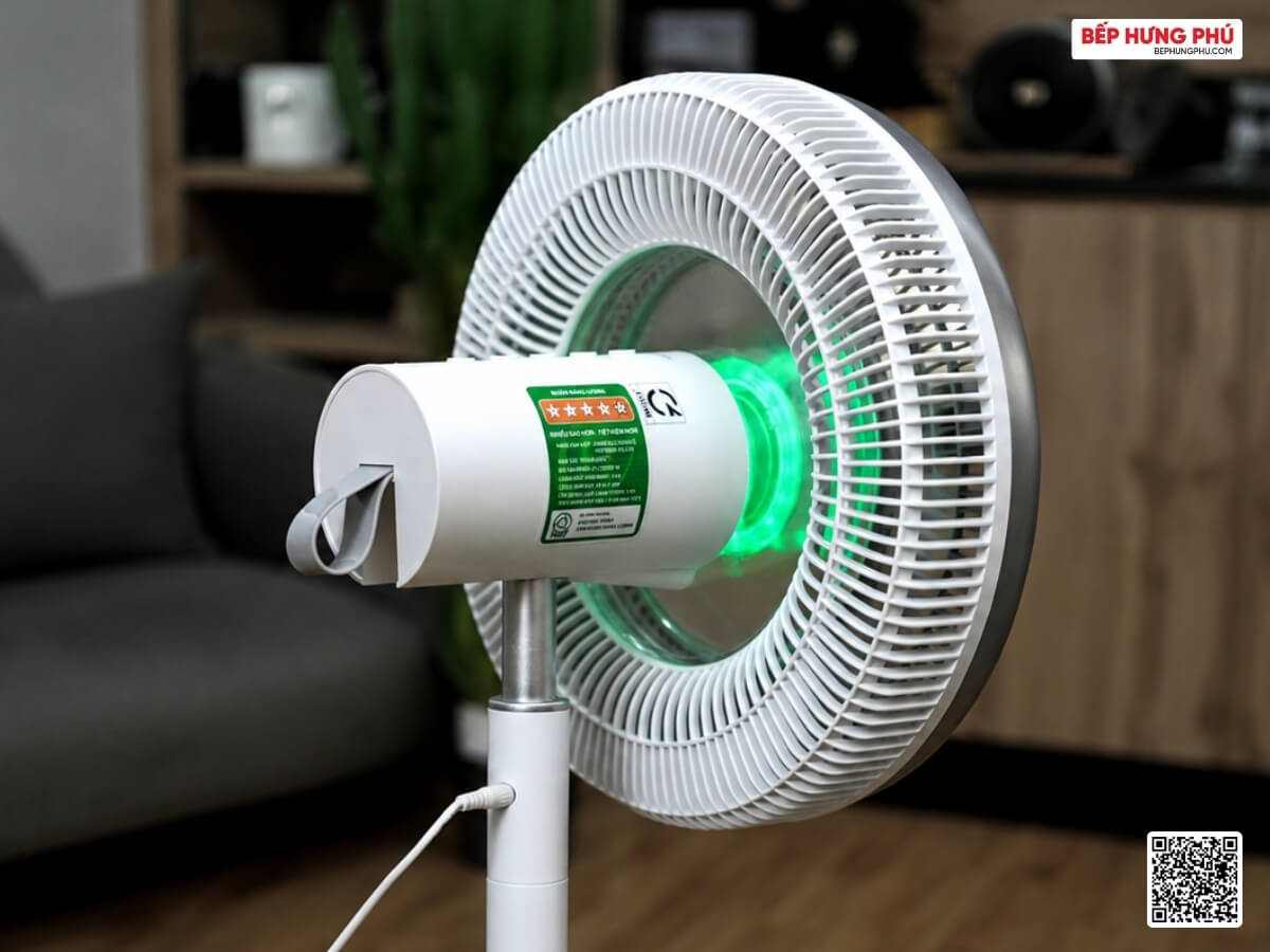 quat-tuan-hoan-sharp-pj-cd404v-w
